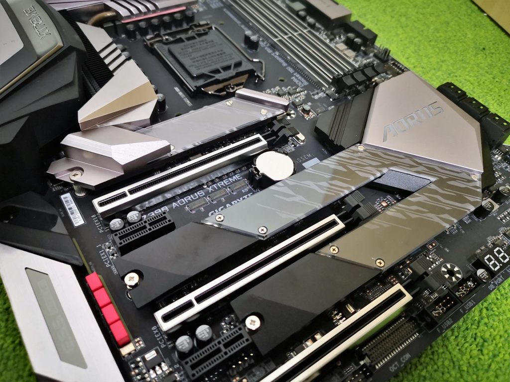 Gigabyte z390 aorus xtreme on sale motherboard