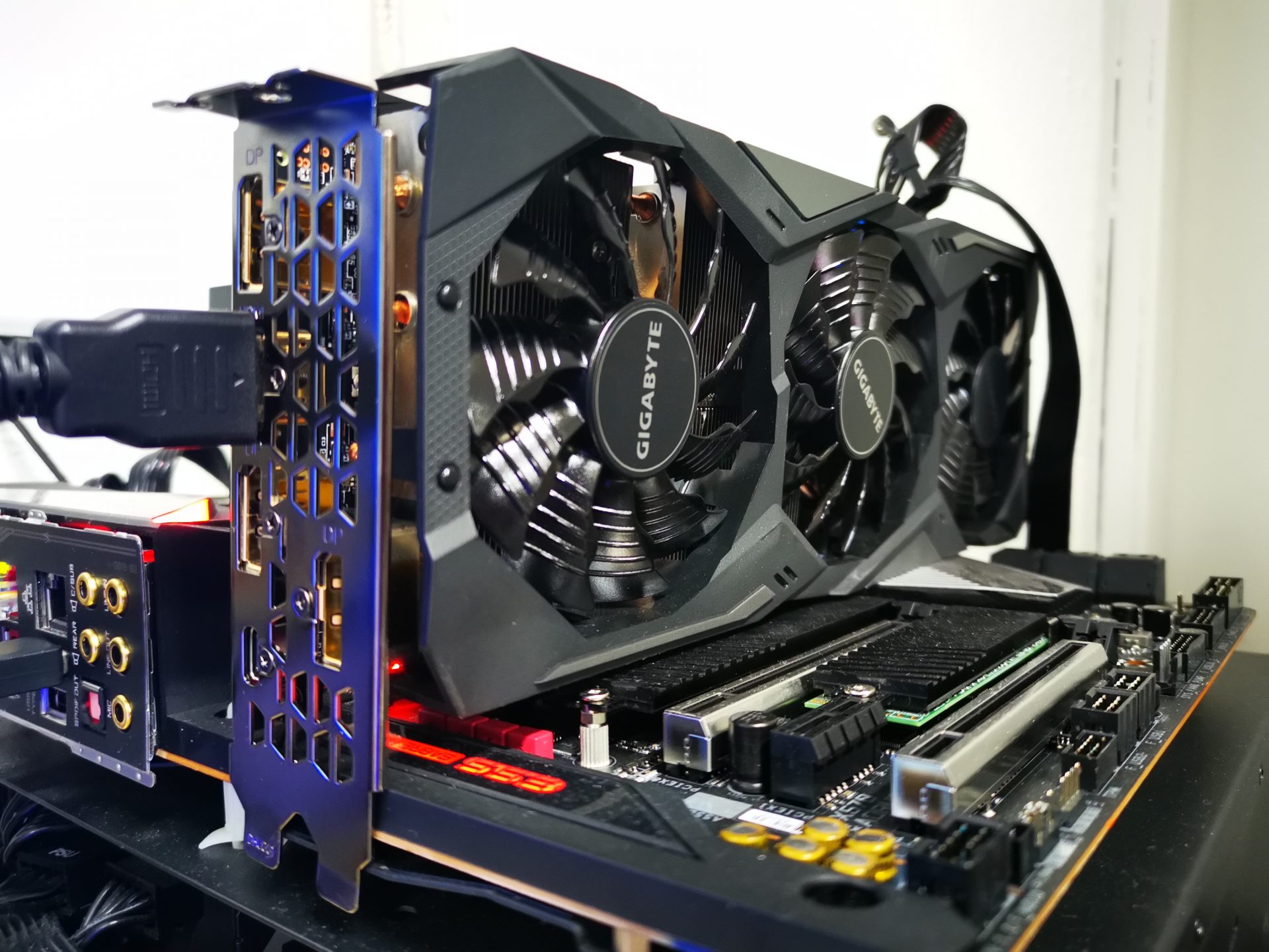 Gigabyte GeForce RTX 2070 SUPER Gaming OC Review - The Tech Revolutionist