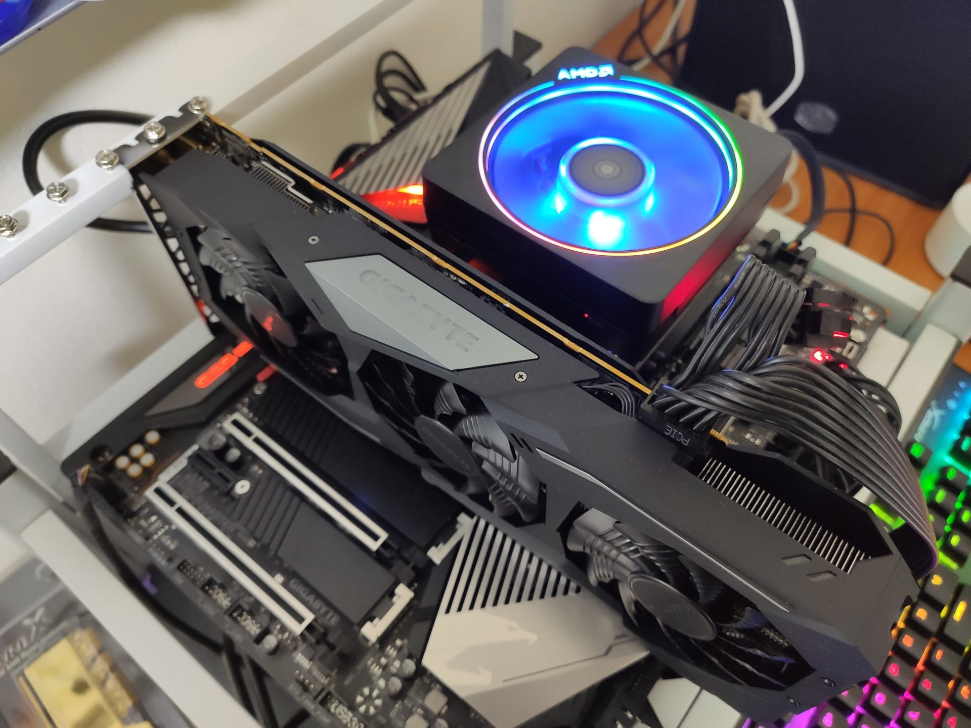 Gigabyte Radeon Rx Xt Gaming Oc G Graphics Card Review The Tech Revolutionist