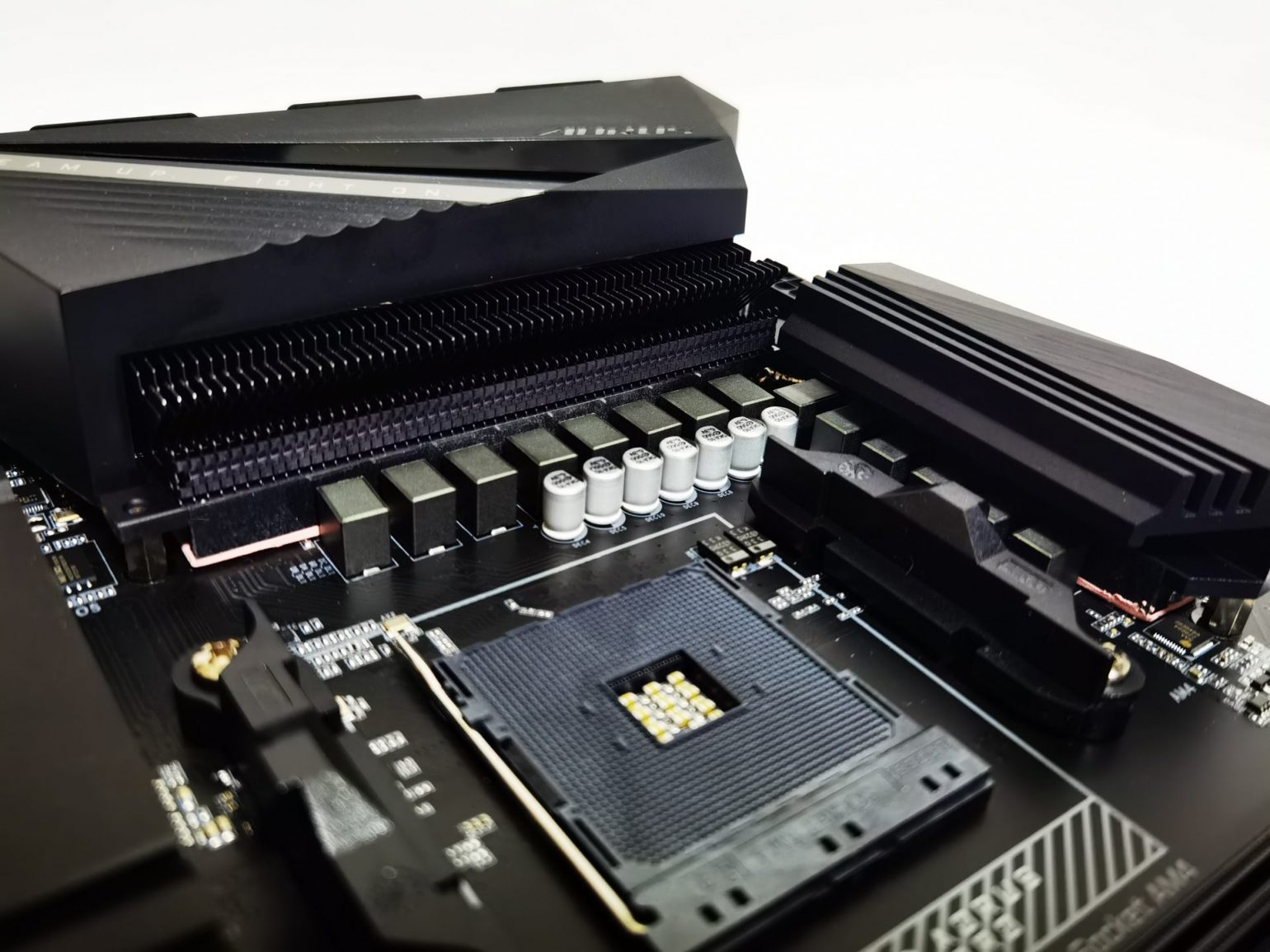 Gigabyte B550 AORUS PRO Motherboard Review The Tech Revolutionist