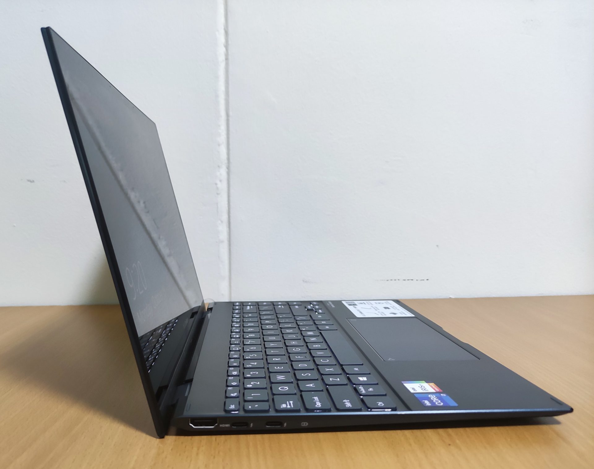 ASUS ZenBook Flip 13 (UX363E) Review - First 11th Gen Intel Powered Laptop  - The Tech Revolutionist