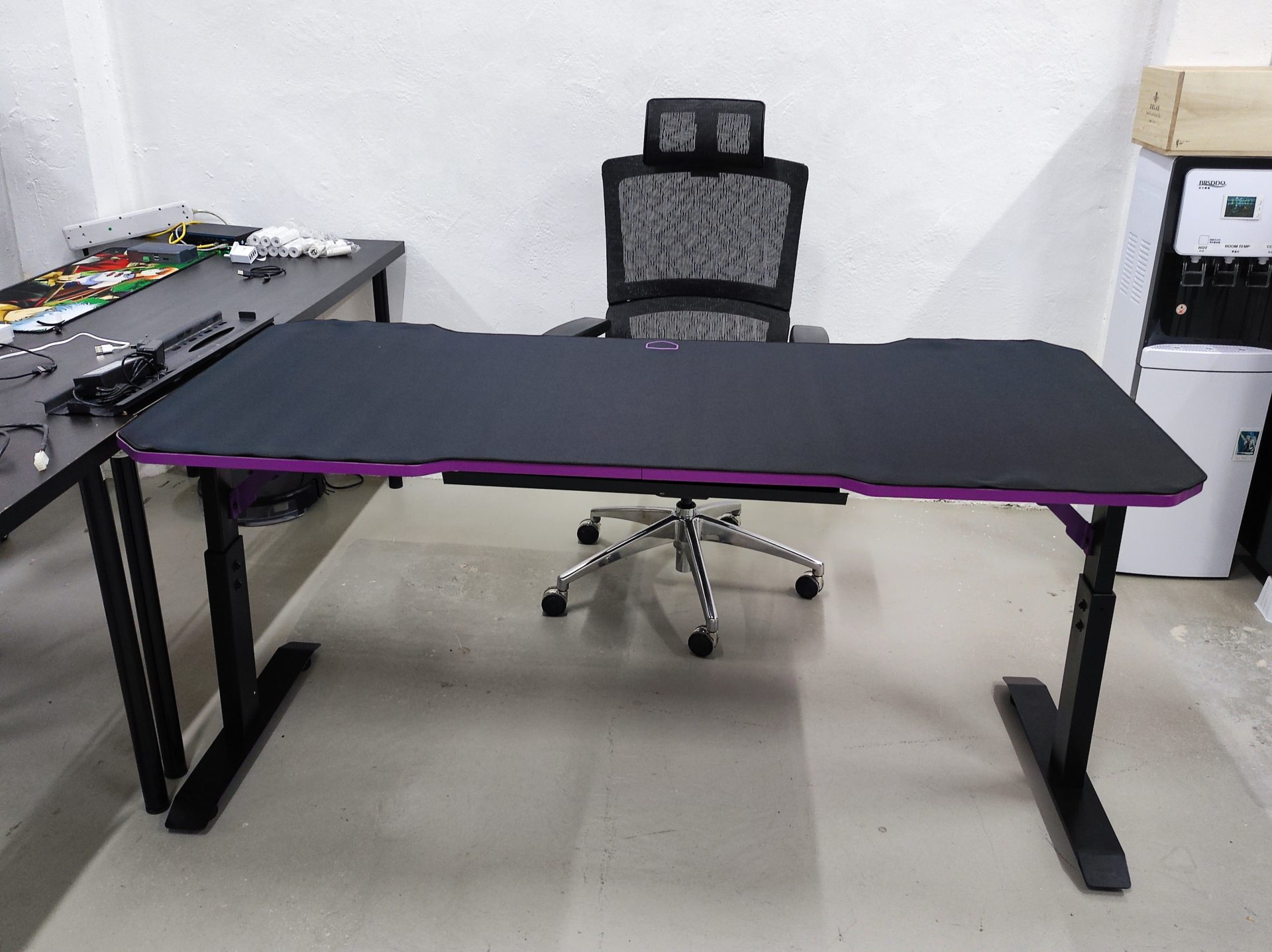 Cooler Master GD160 Gaming Desk Review - What makes it special? - The ...