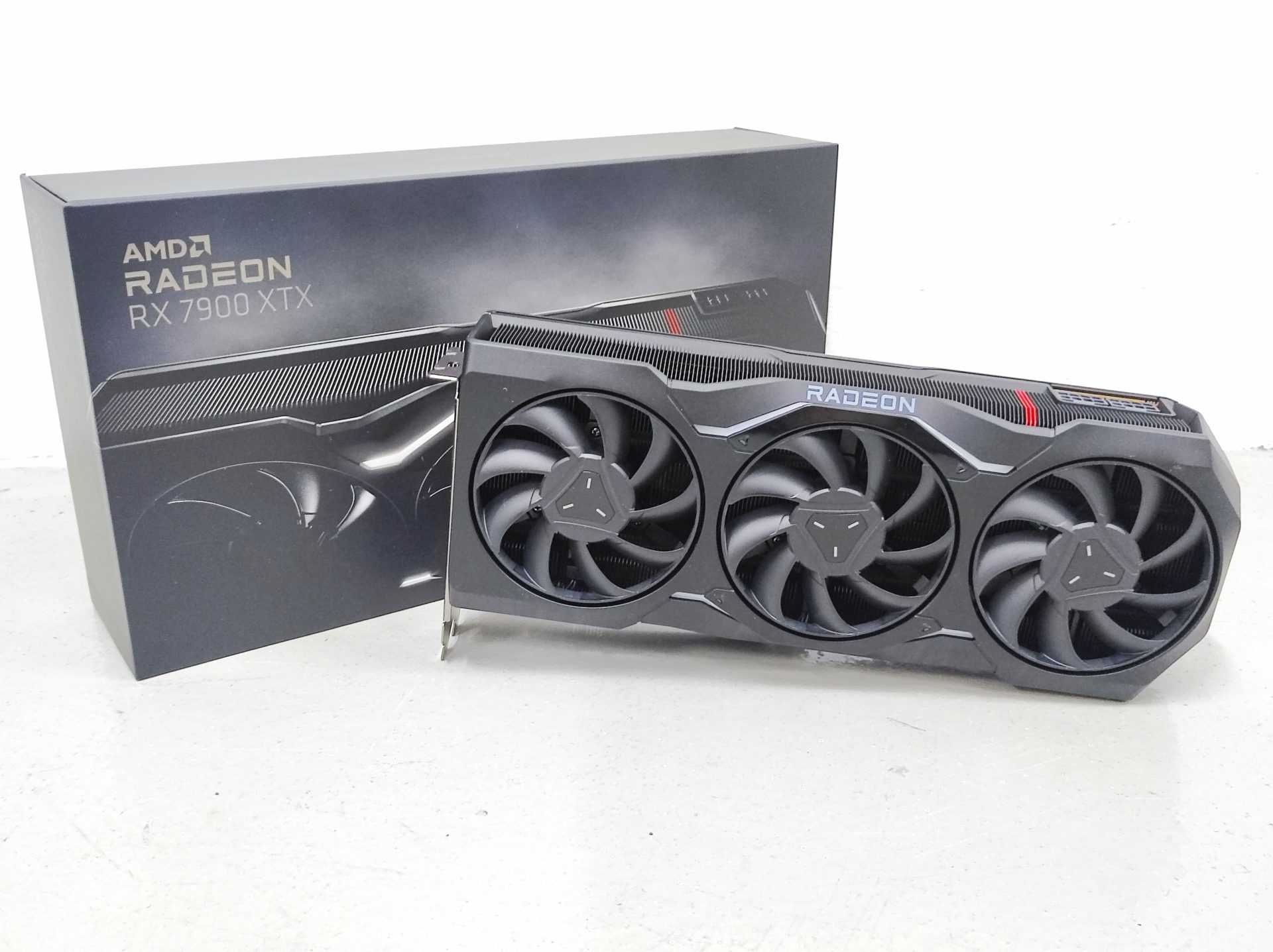 Boxx checks out the new AMD flagship graphics card RX 7900 XTX