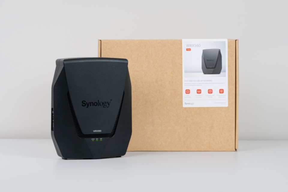 Synology WRX560