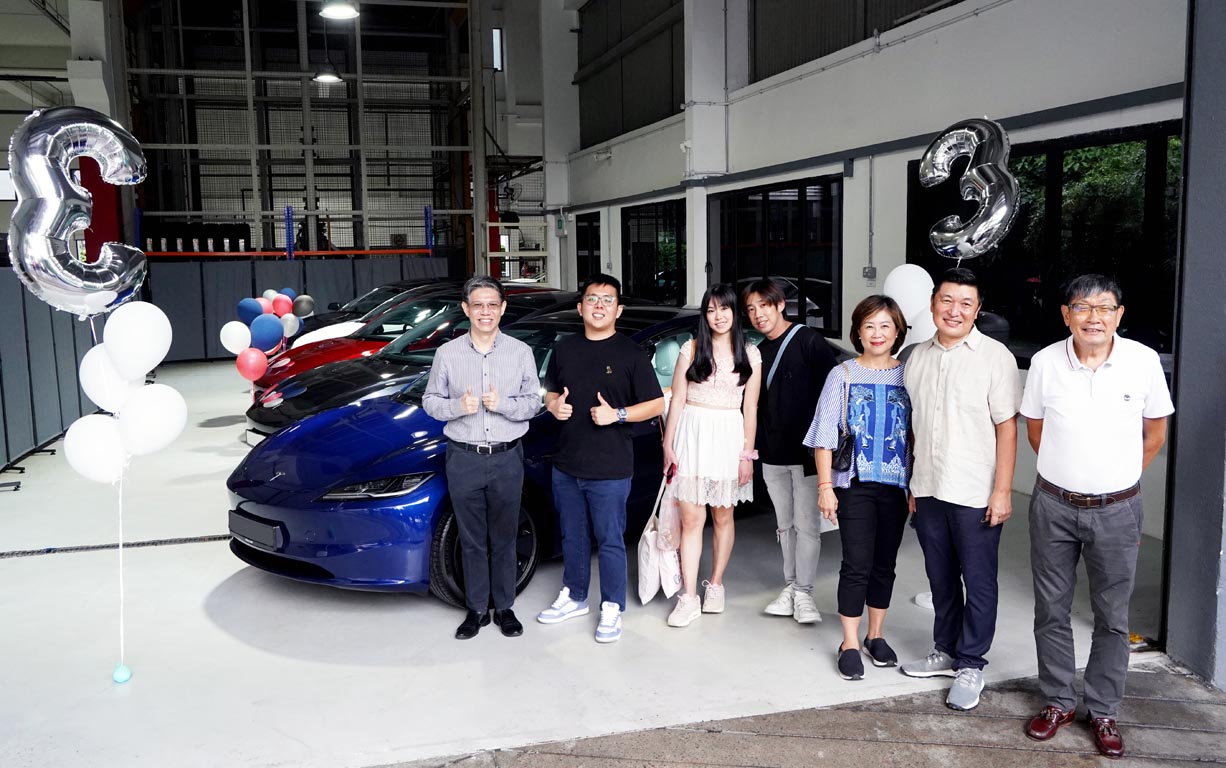 Model 3 First Delivery SG 3