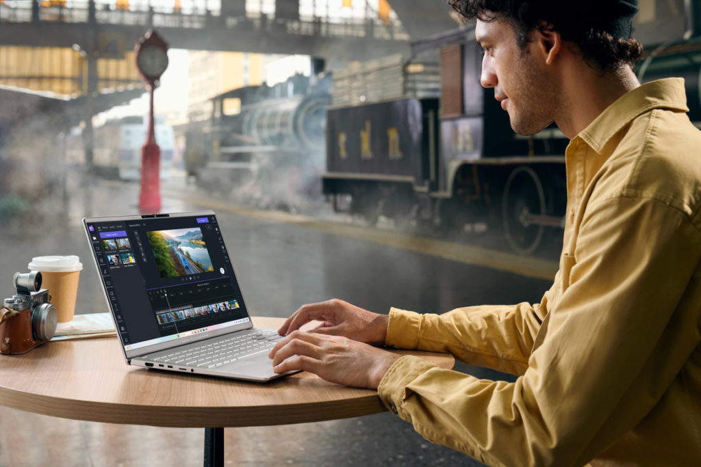 ASUS Vivobook S 15 with Qualcomm Snapdragon X Elite 2