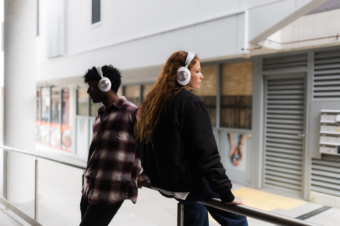 SteelSeries Arctis Nova Pro Wireless White 1