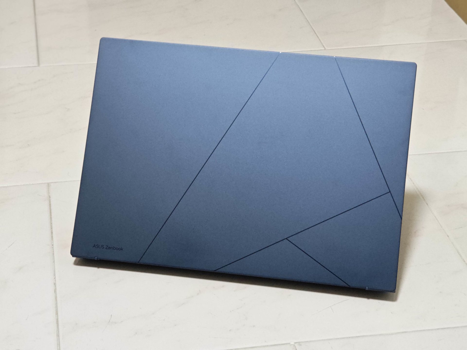 Zenbook 14 OLED ポンダーブルー UX3405M Asus Zenbook 14 OLED (UX3405M) review: Great specs for the