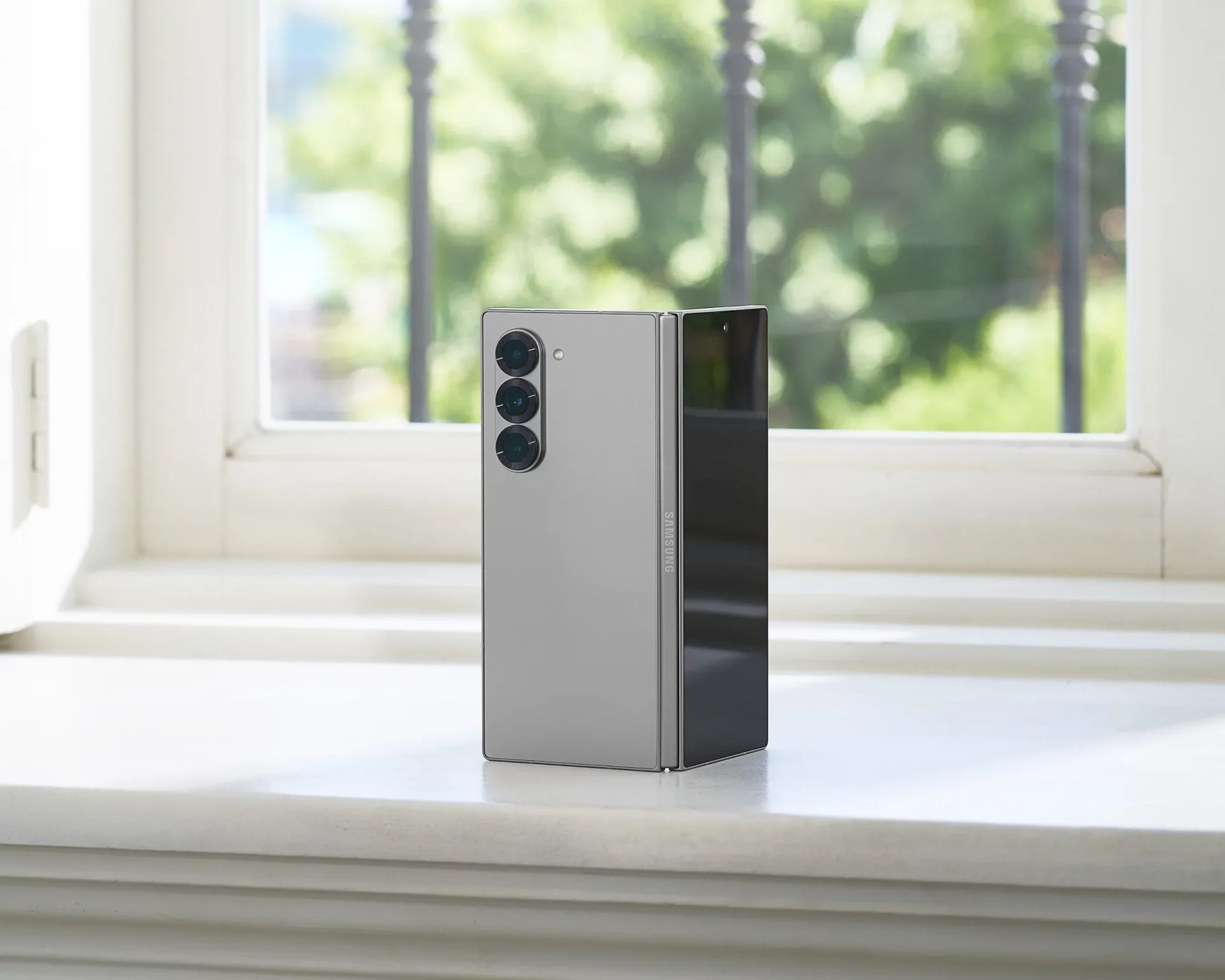 Samsung Galaxy Z Fold6 1