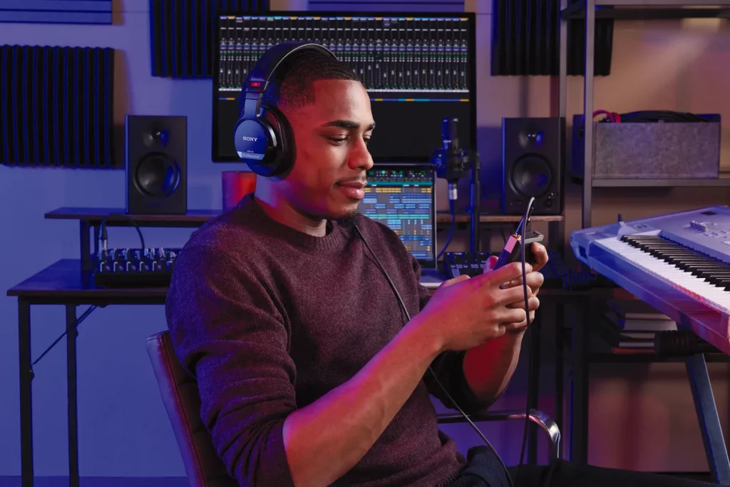 Sony MDR-M1 (3)