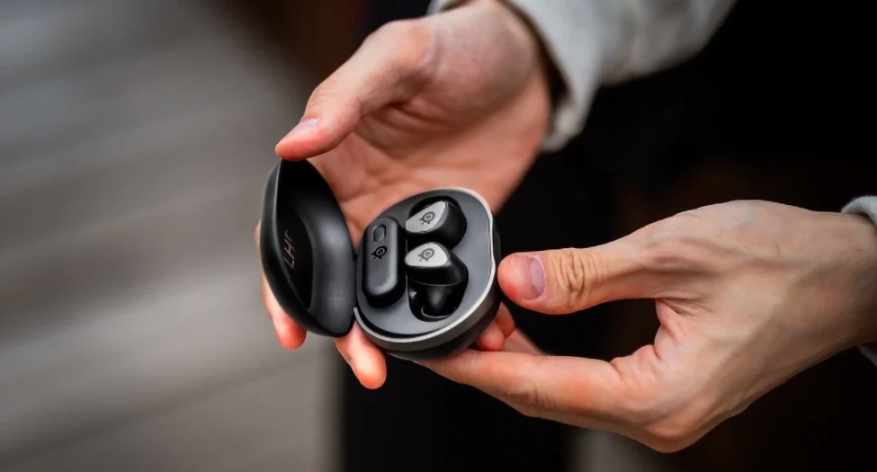 SteelSeries Arctis GameBuds (1)