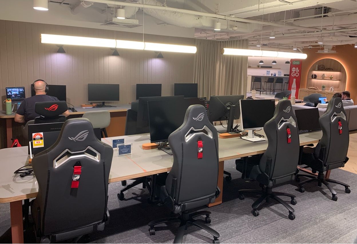 ASUS x JustCo International Plaza