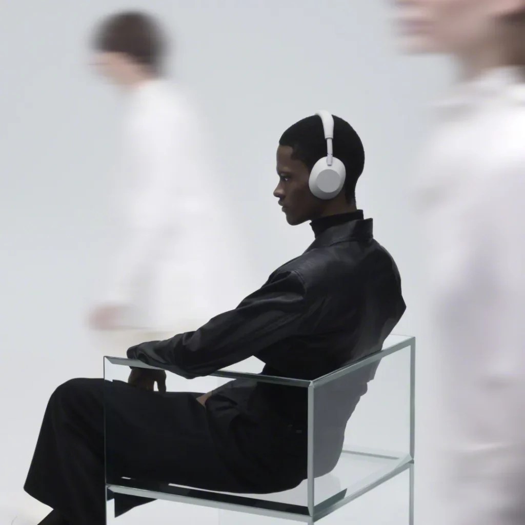 Sony WH-1000XM6 (1)